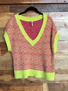 Free People Neon Lime Trim Coral Patterned V‑Neck Sweater